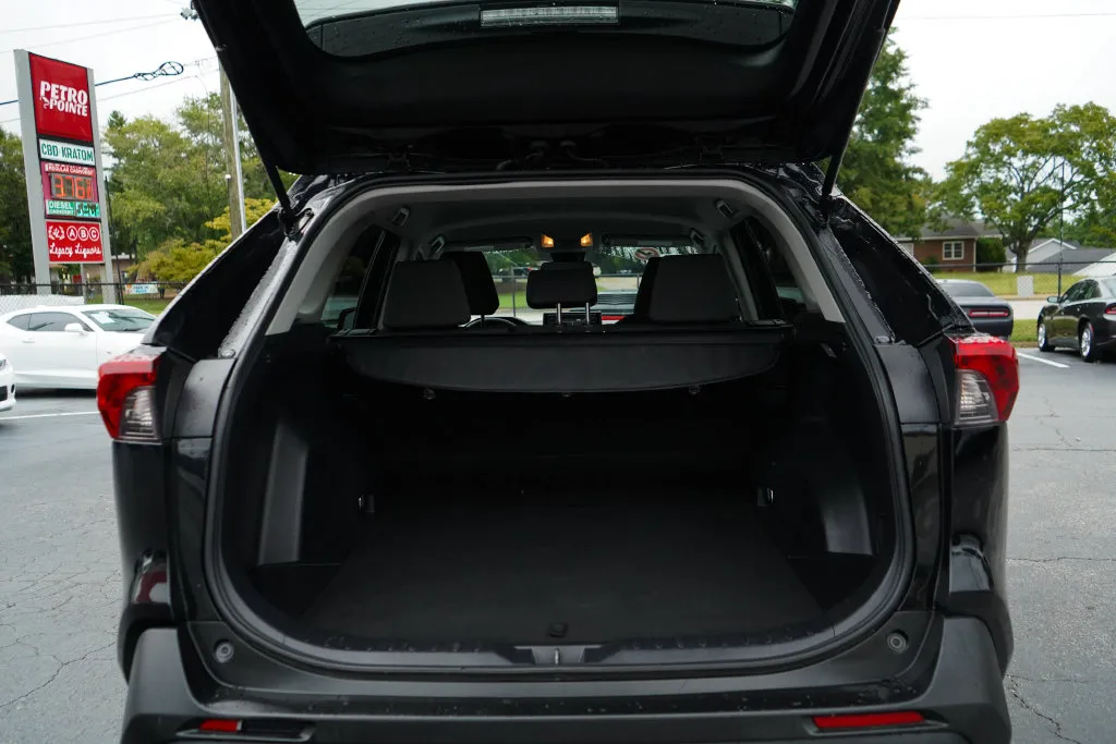 Toyota RAV4 photo 14