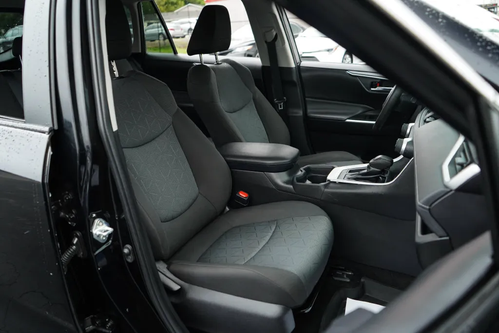 Toyota RAV4 photo 12