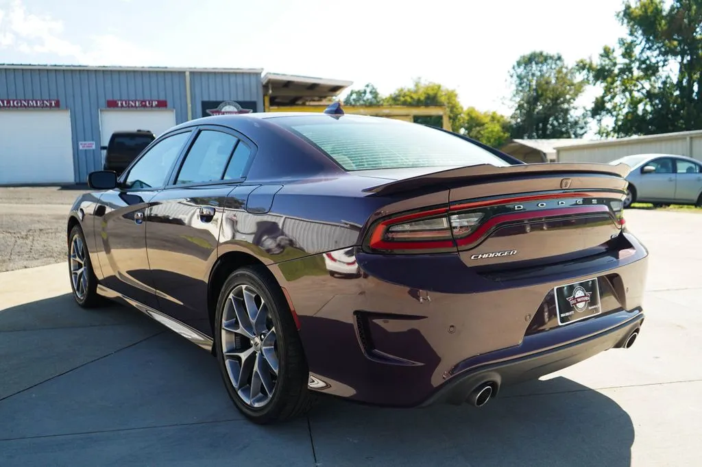 Dodge Charger photo 4