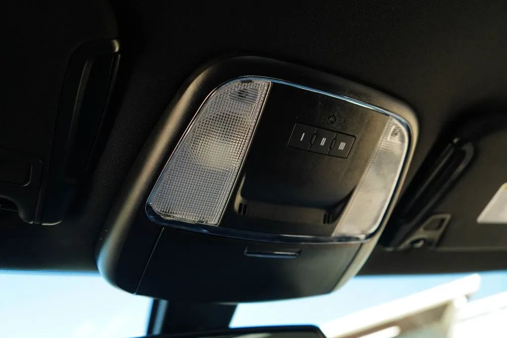 Dodge Charger photo 12