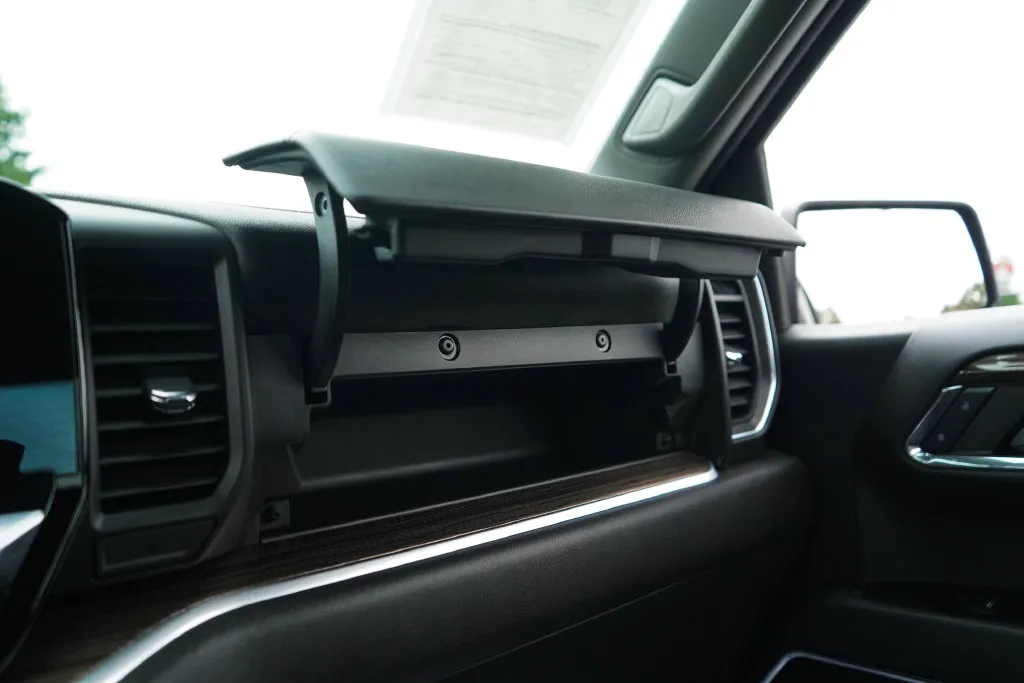 Chevrolet Silverado photo 10