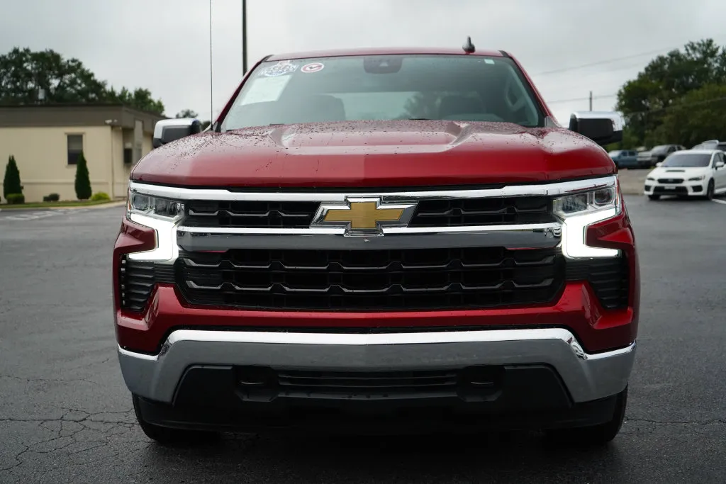 Chevrolet Silverado photo 17