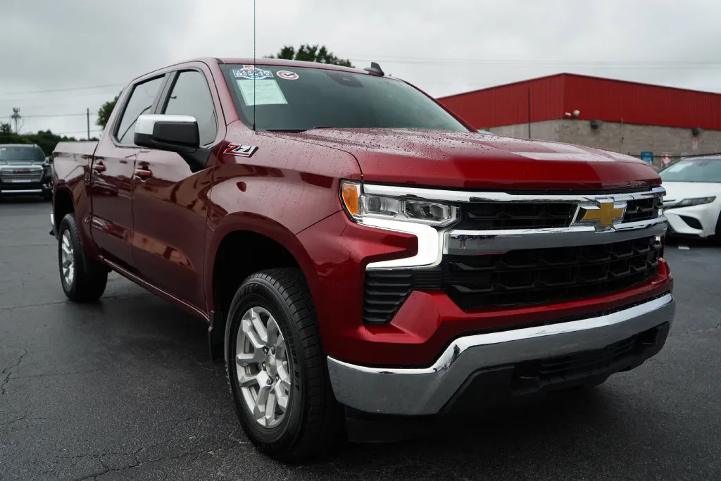 Chevrolet Silverado photo 37