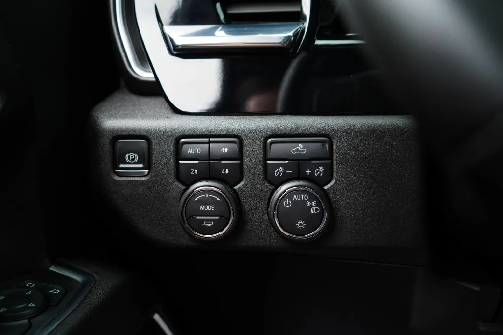 Chevrolet Silverado photo 31