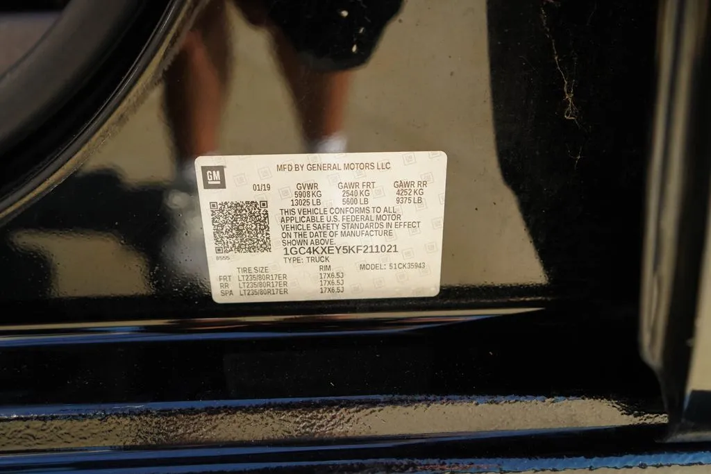 Chevrolet 3500HD photo 40