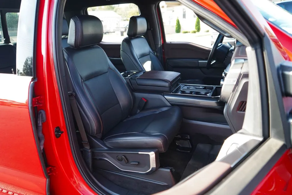 Ford F-150 photo 13