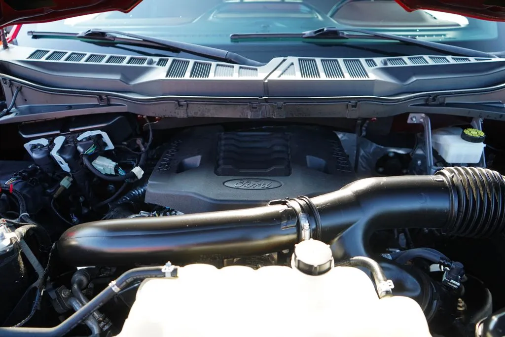 Ford F-150 photo 16