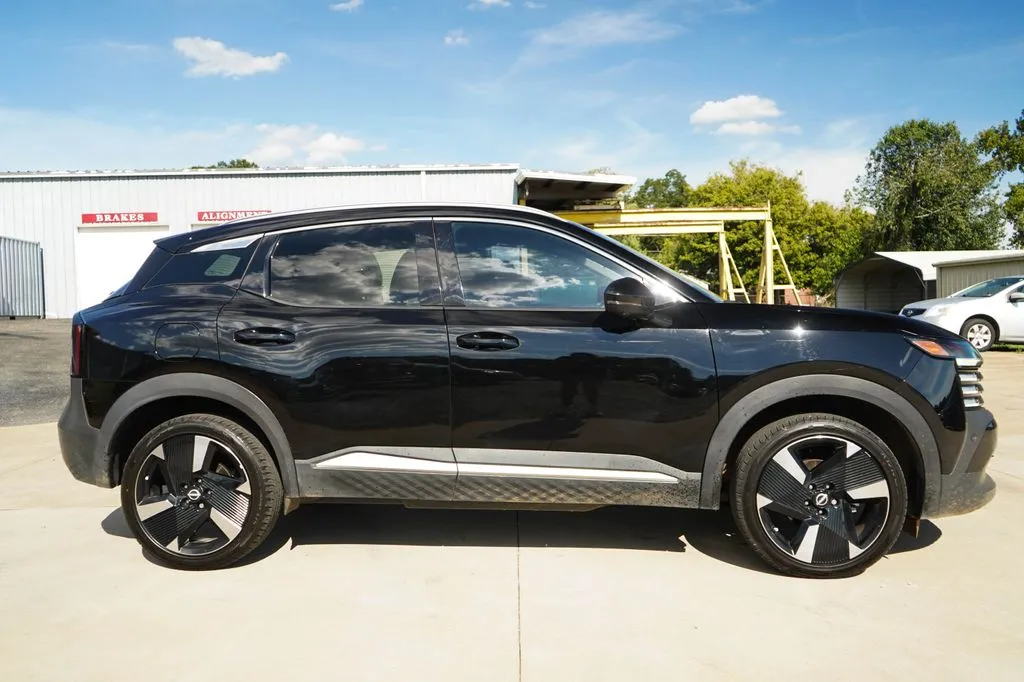 Nissan Kicks photo 3