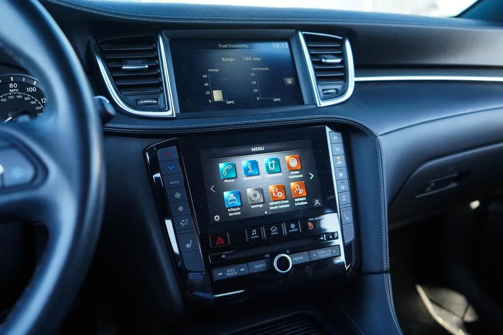 Infiniti QX50 photo 8