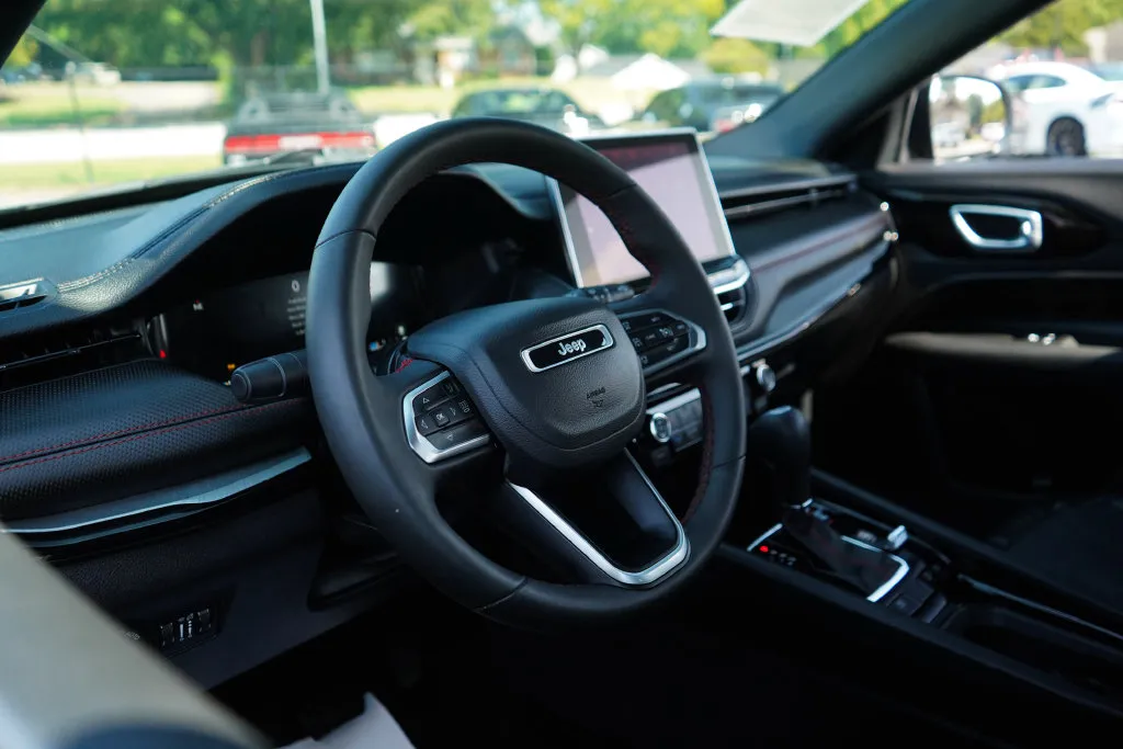 Jeep Compass photo 5