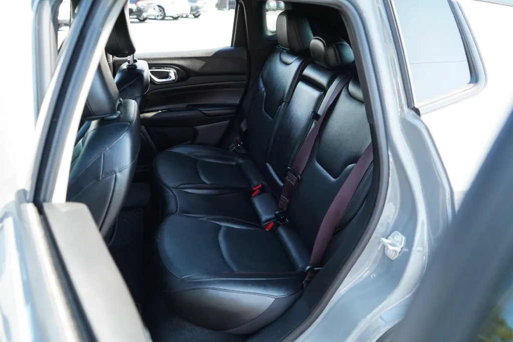 Jeep Compass photo 8