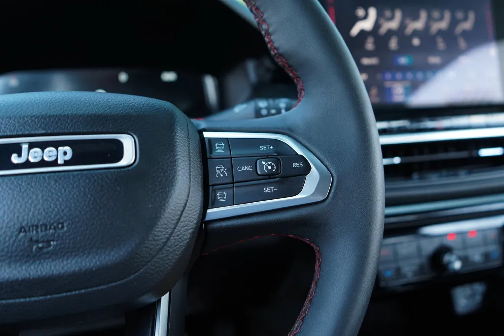 Jeep Compass photo 32