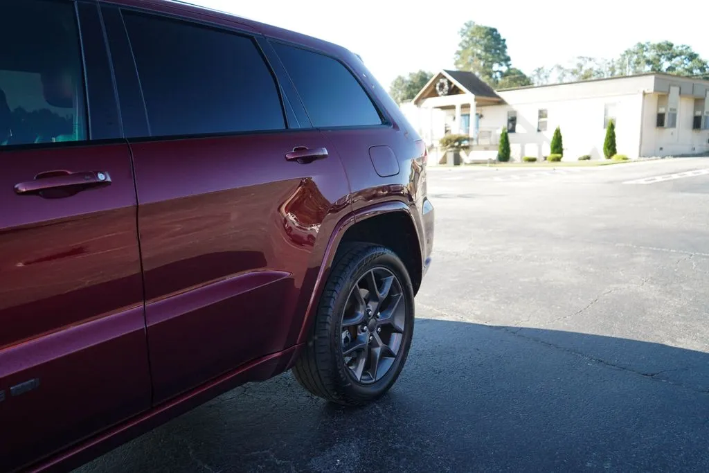 Jeep Grand Cherokee photo 23