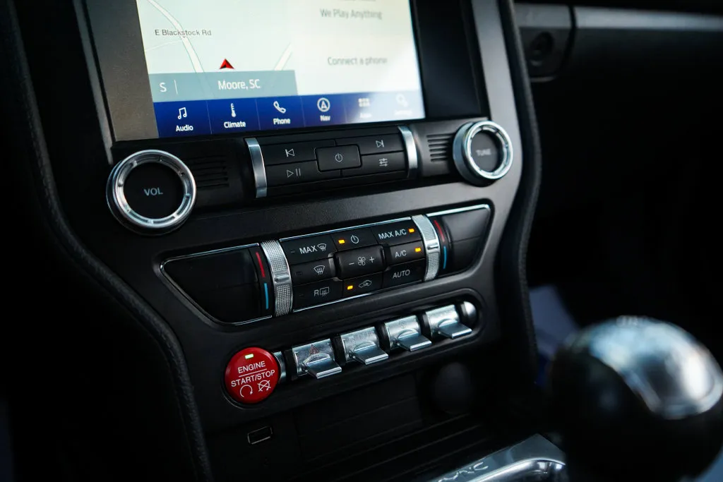 Ford Mustang photo 27