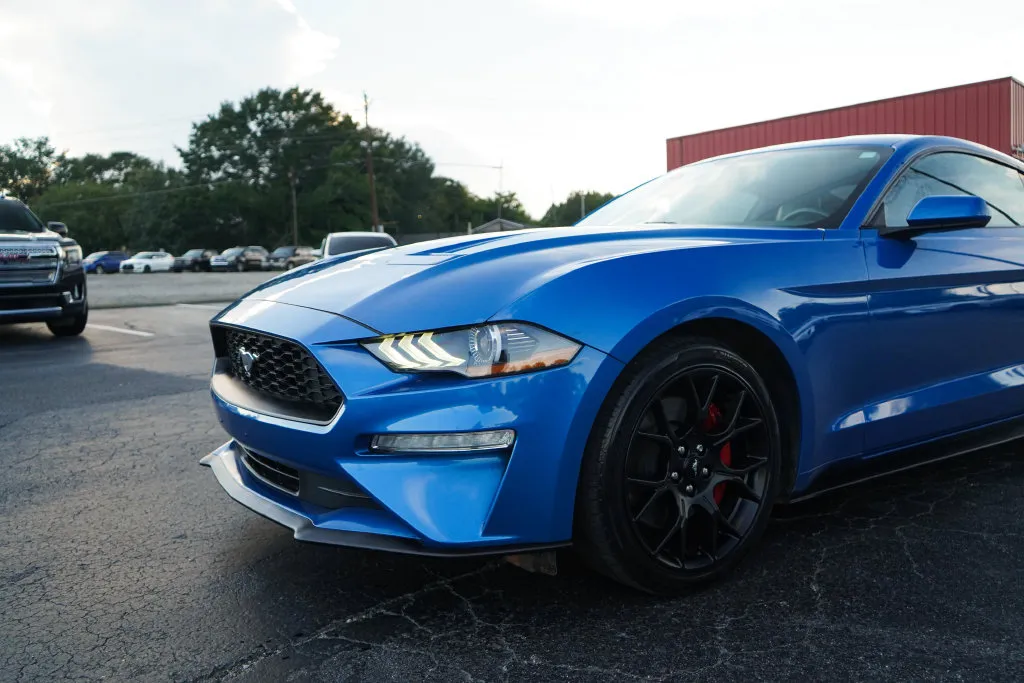 Ford Mustang photo 17
