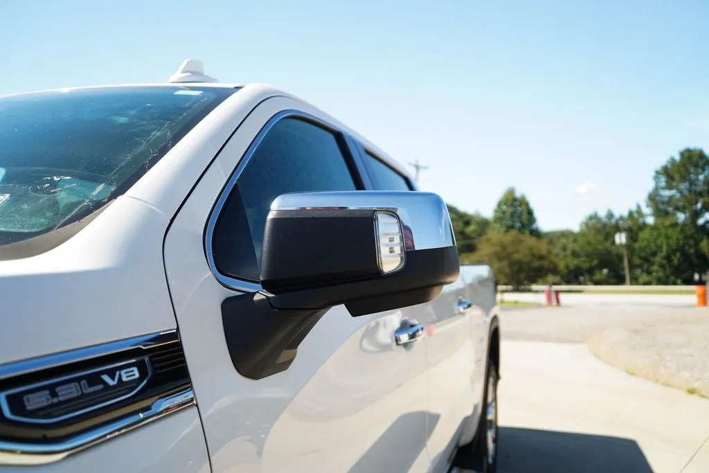 GMC Sierra photo 23