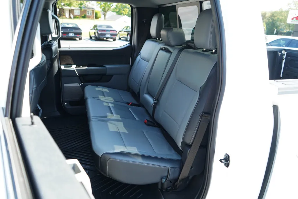 Ford F-150 photo 8