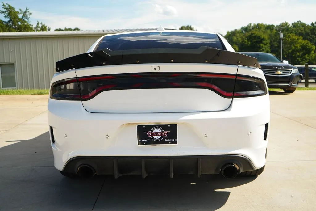 Dodge Charger photo 19