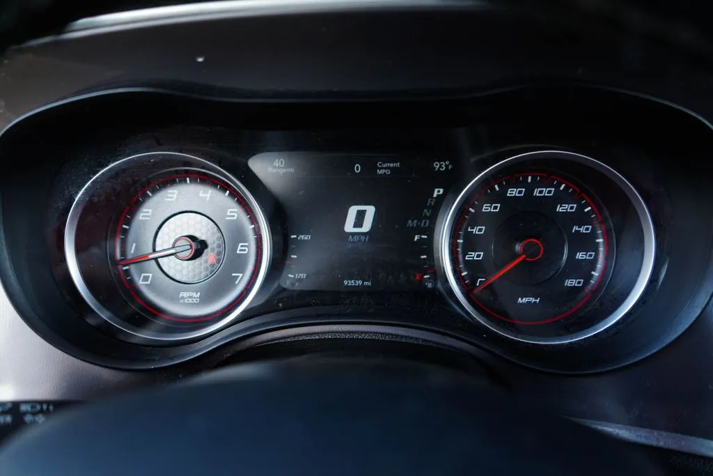 Dodge Charger photo 25
