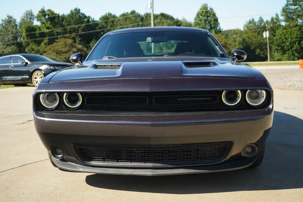Dodge Challenger photo 16