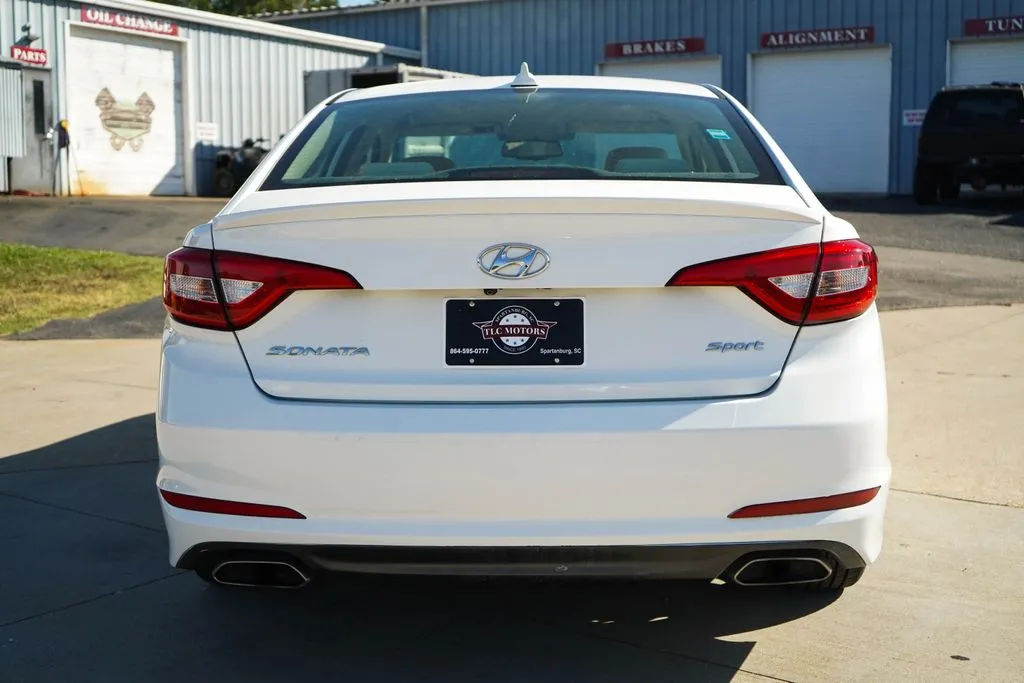 Hyundai Sonata photo 19
