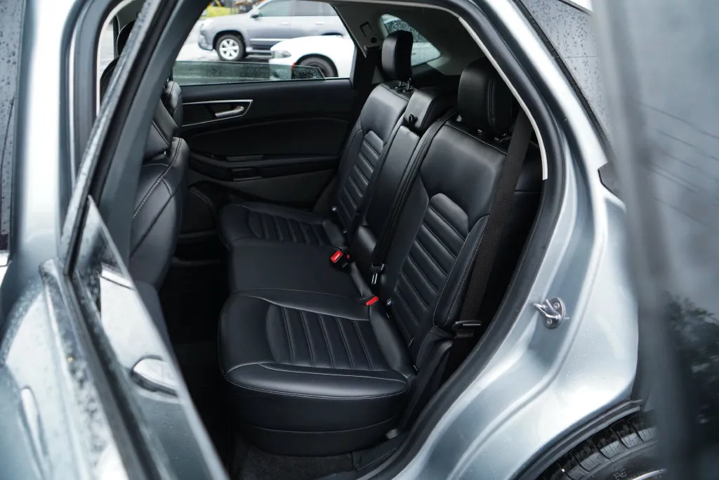 Ford Edge photo 8