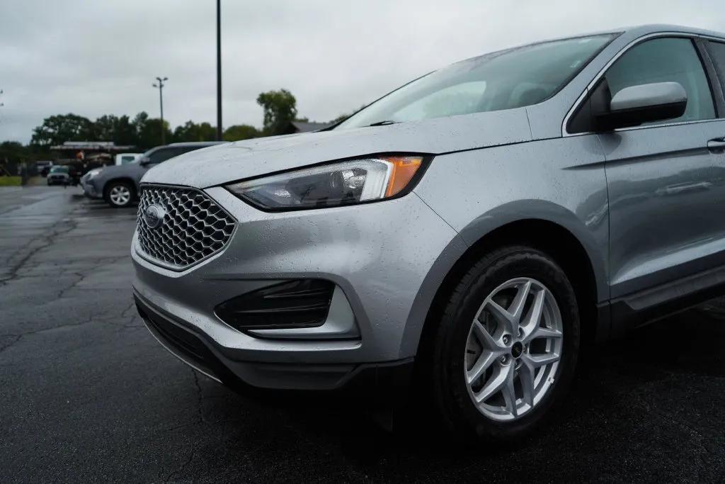 Ford Edge photo 18