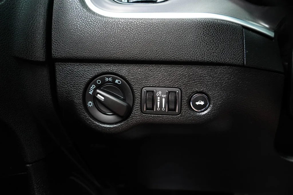 Dodge Charger photo 31