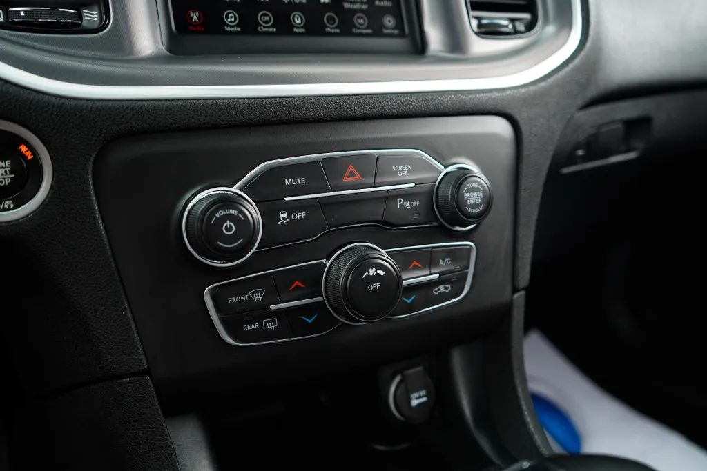 Dodge Charger photo 26
