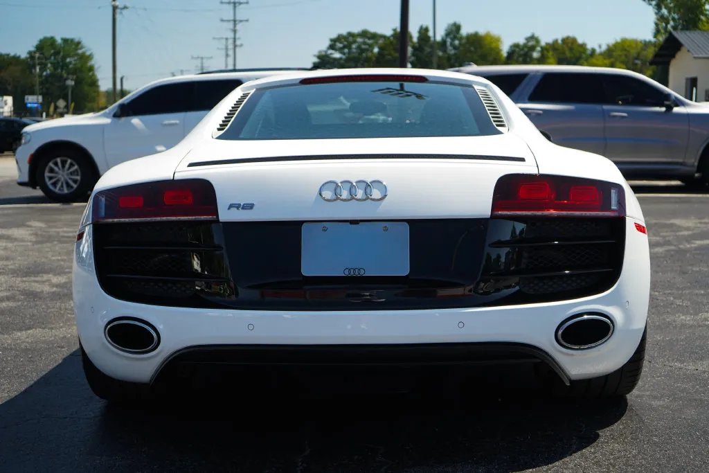 Audi R8 photo 22