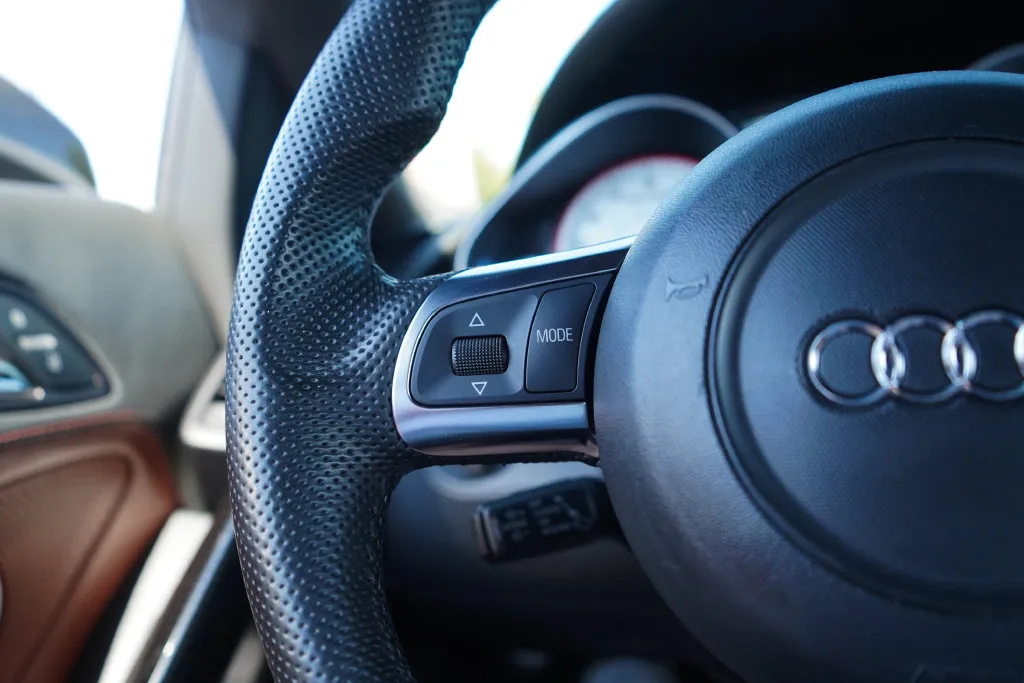 Audi R8 photo 34