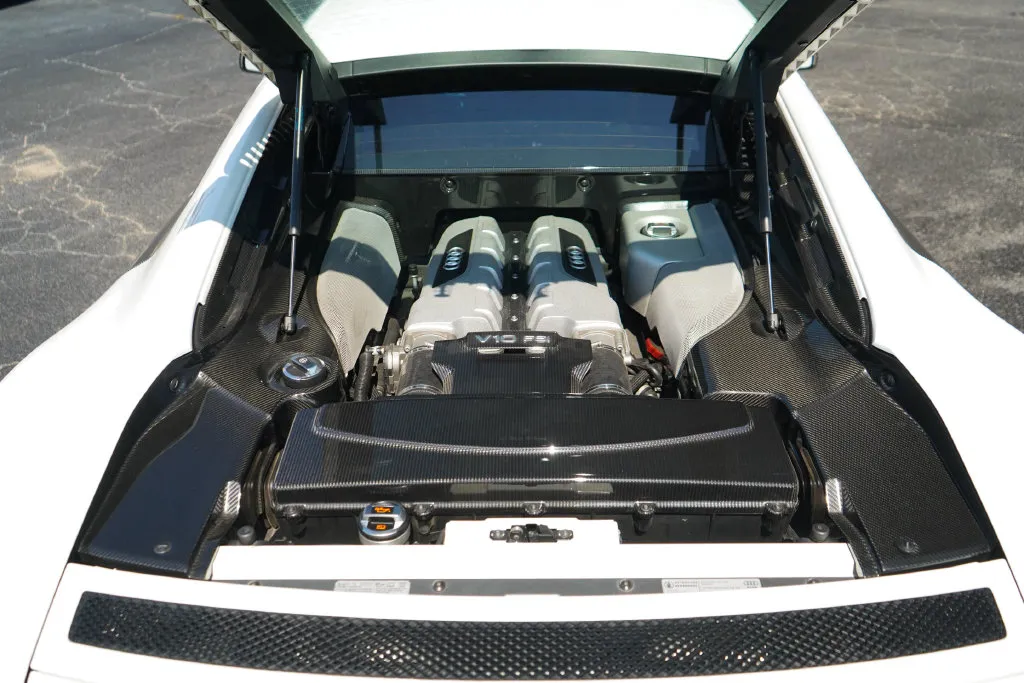 Audi R8 photo 13