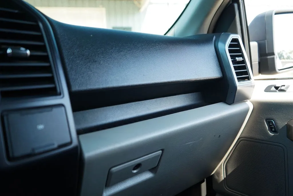 Ford F-150 photo 28