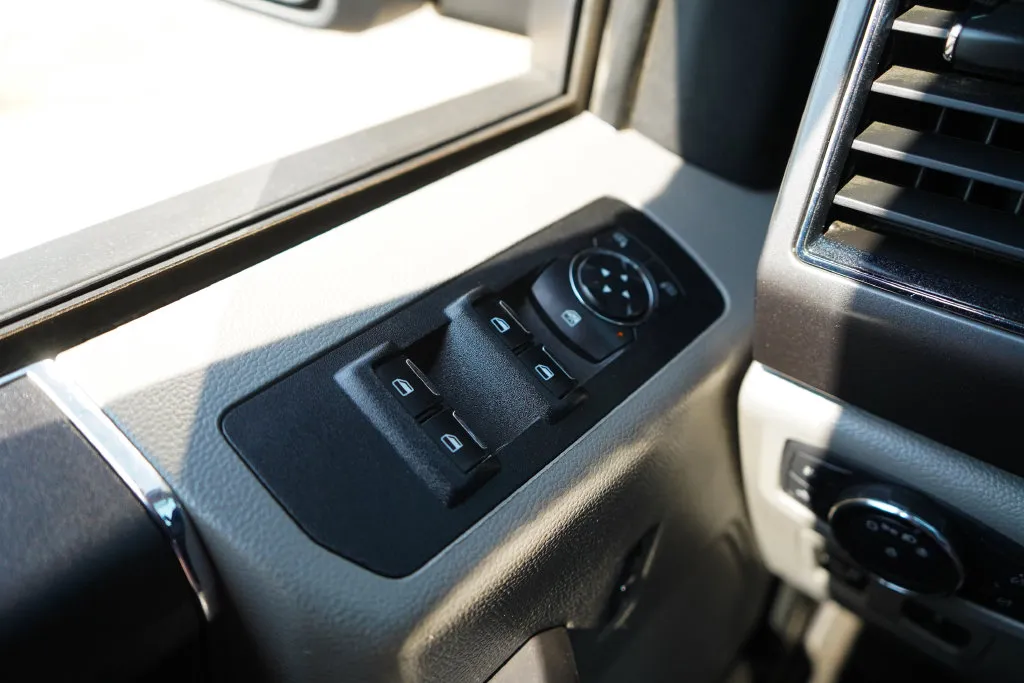 Ford F-150 photo 31