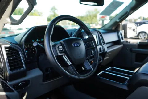 More photos of 2019 Ford F-150 XLT at TLC Motors, SC