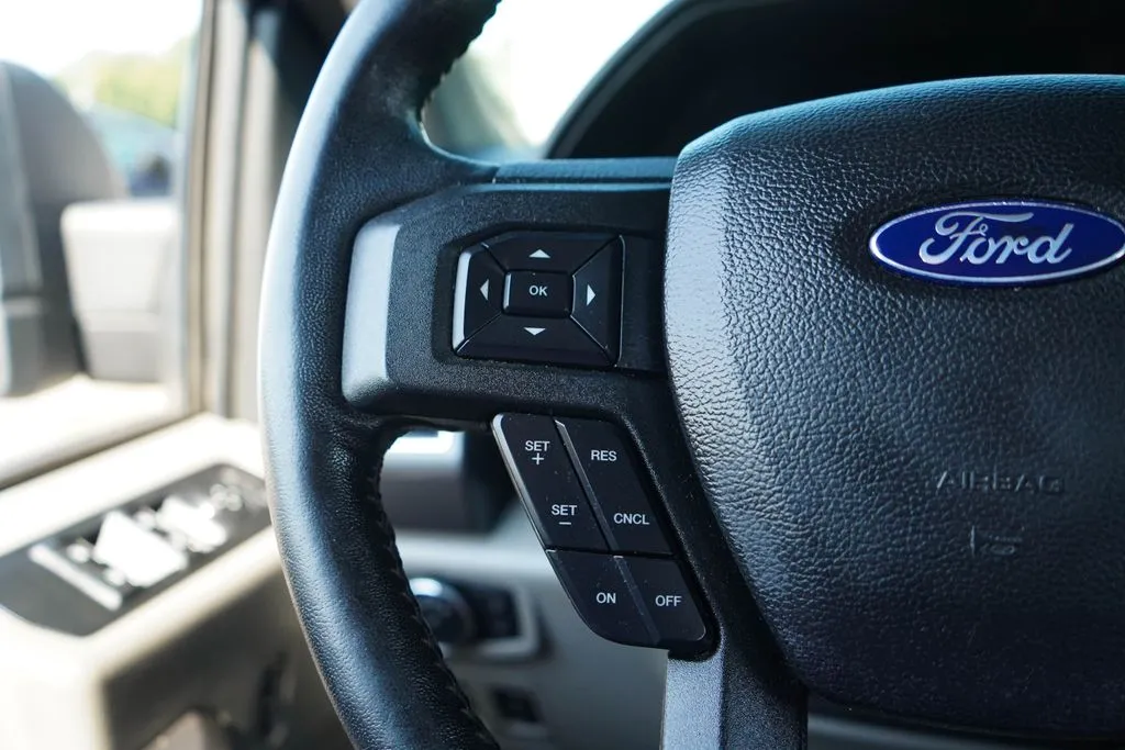 Ford F-150 photo 33