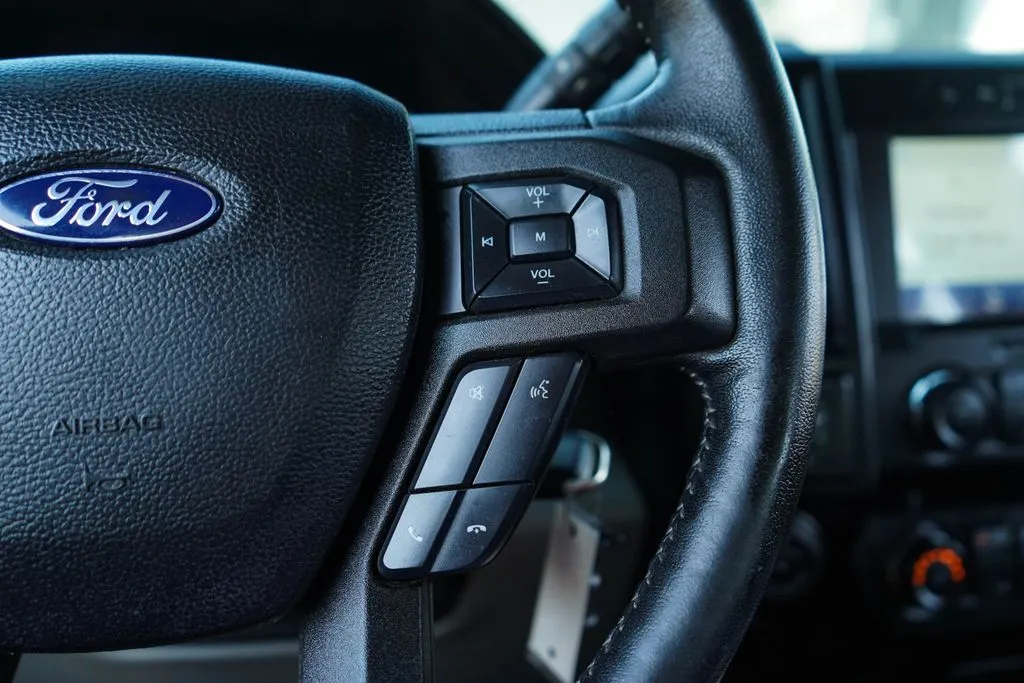 Ford F-150 photo 30