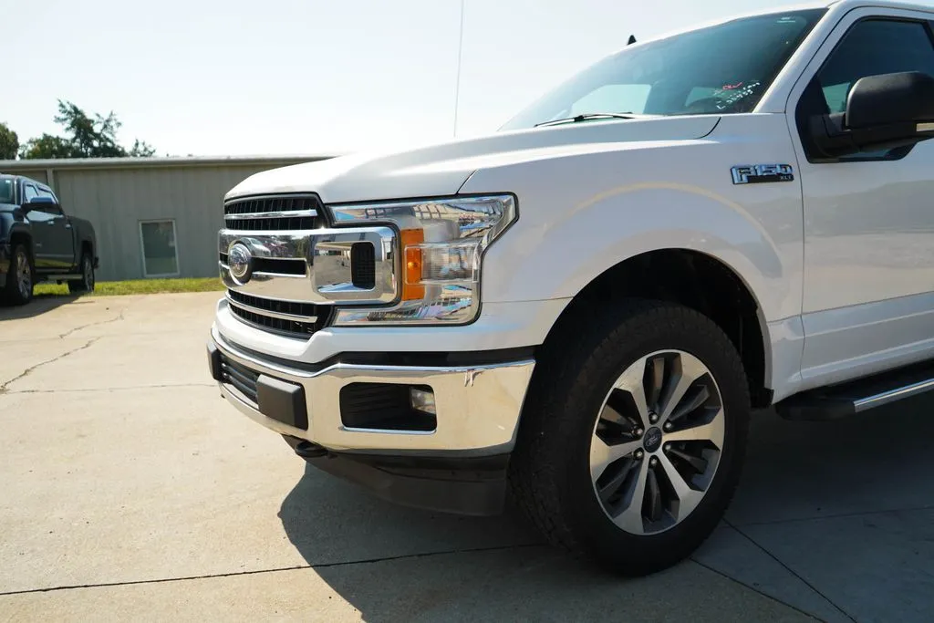 Ford F-150 photo 18