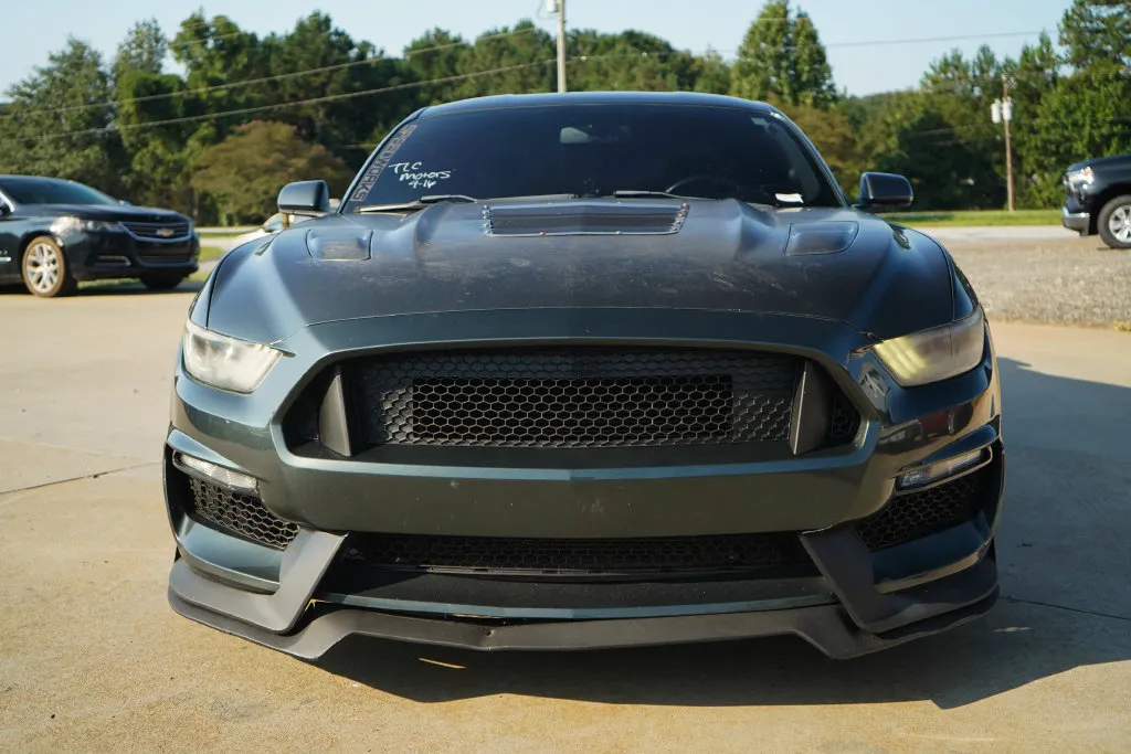 Ford Mustang photo 17
