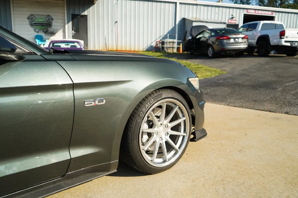 Ford Mustang photo 19