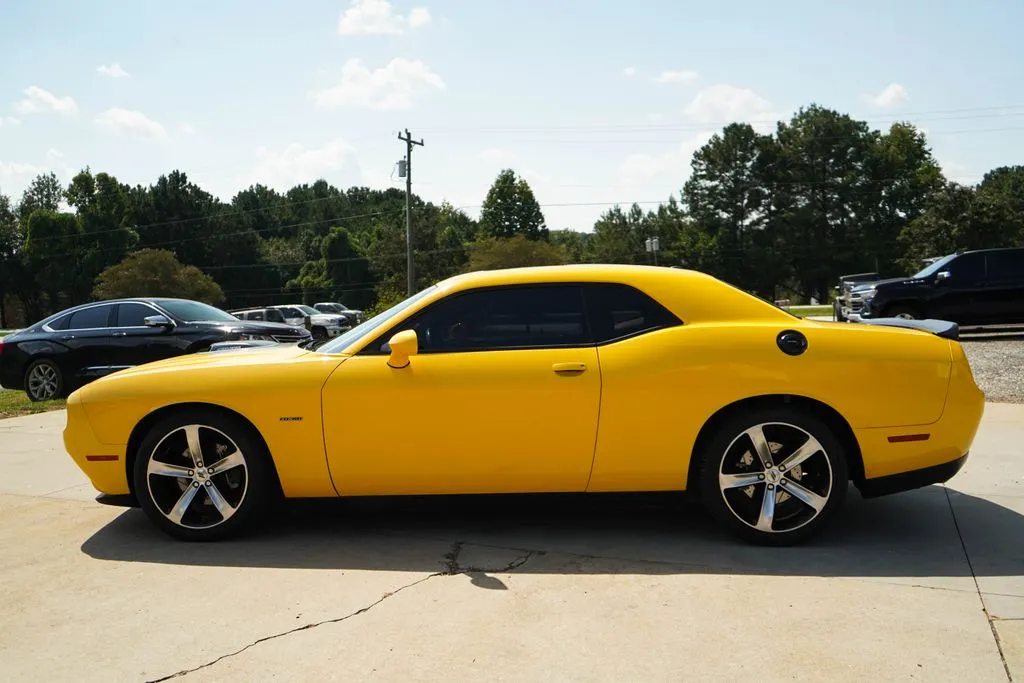 Dodge Challenger photo 23