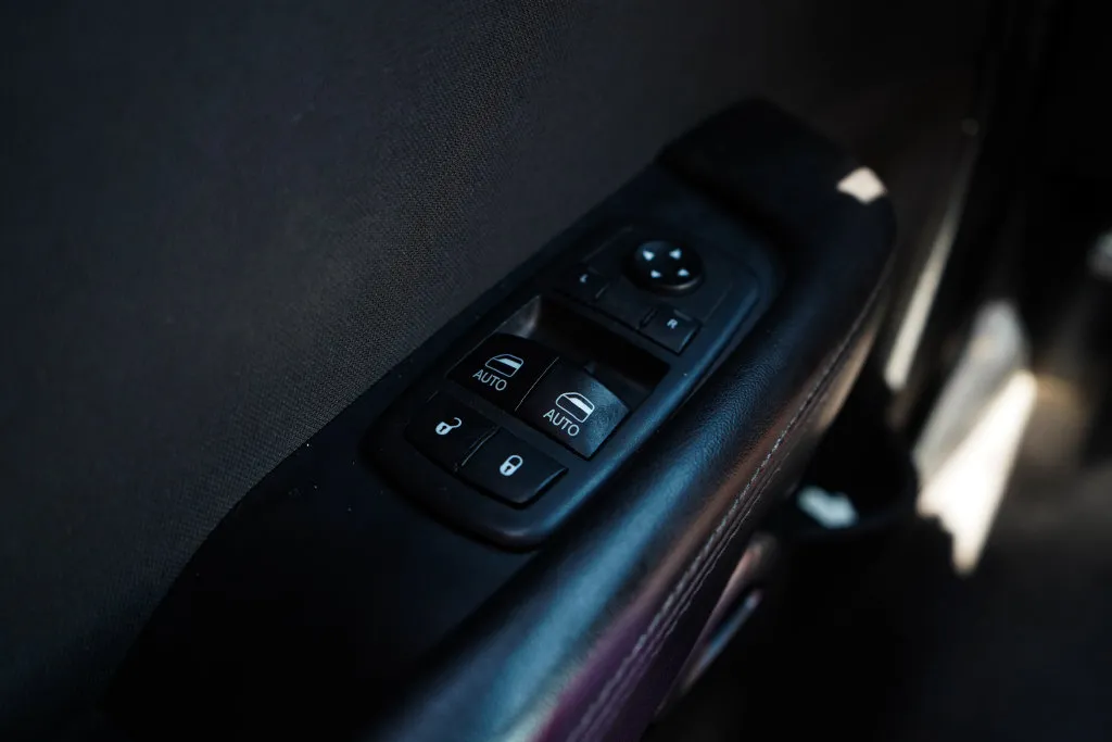 Dodge Challenger photo 30