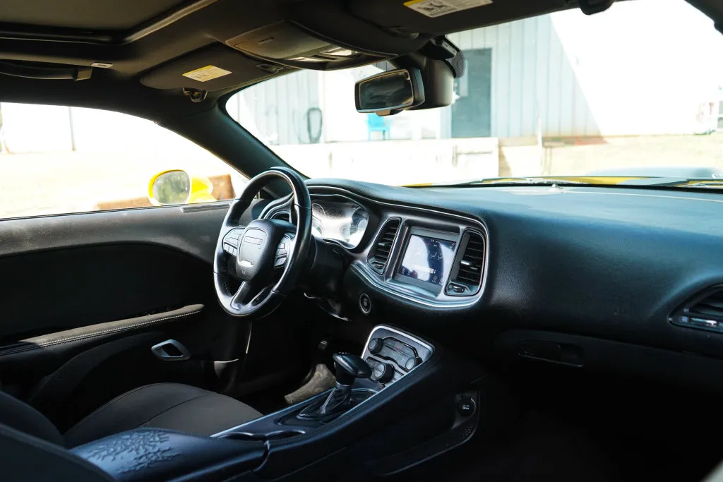 Dodge Challenger photo 10