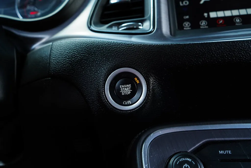 Dodge Challenger photo 28