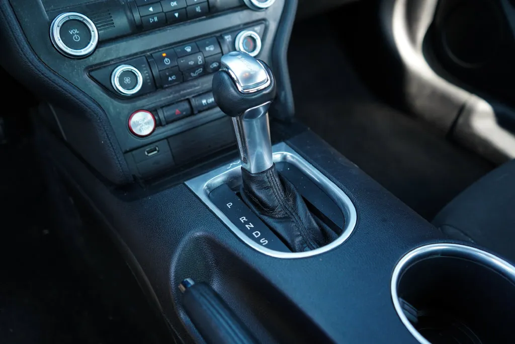 Ford Mustang photo 14