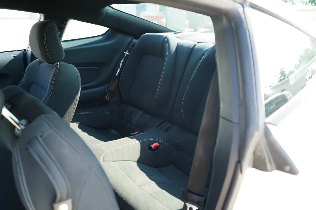 Ford Mustang photo 9