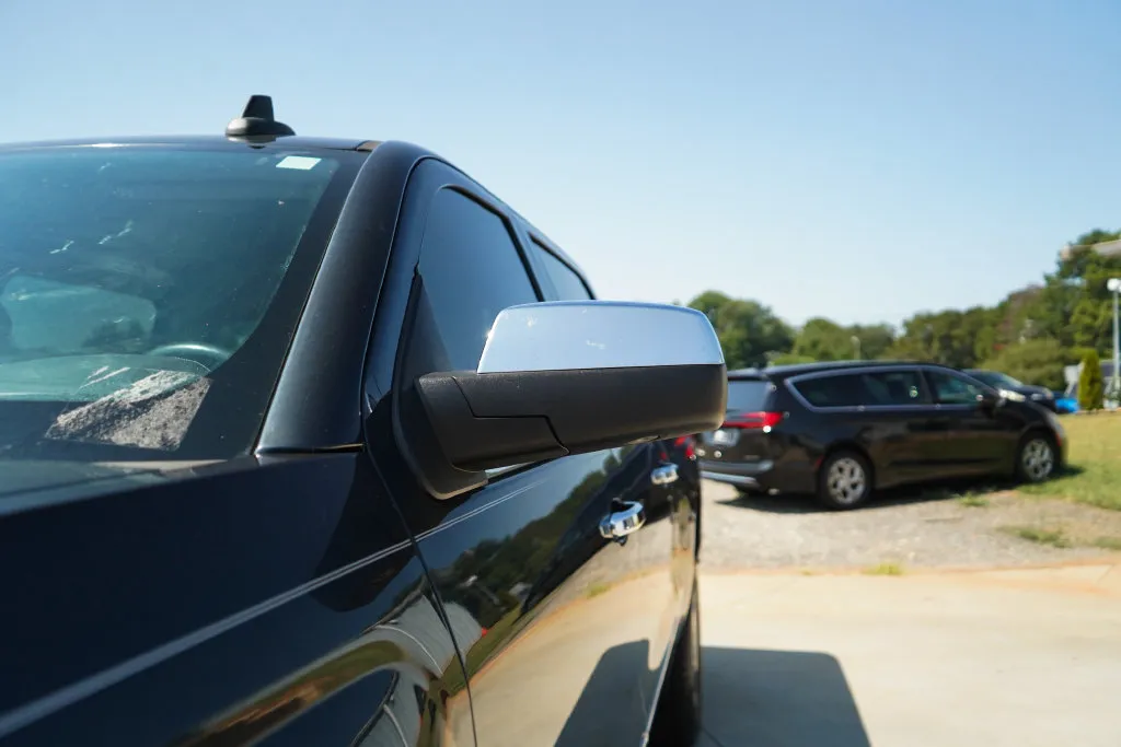 Chevrolet Silverado photo 22