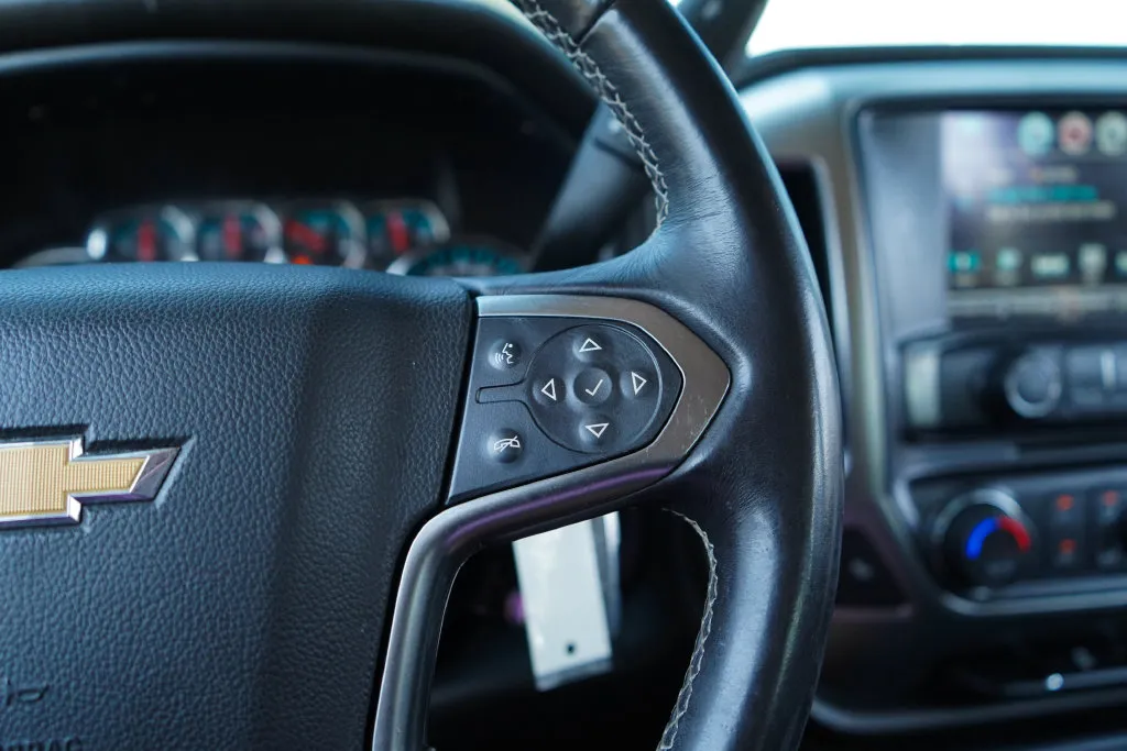 Chevrolet Silverado photo 27