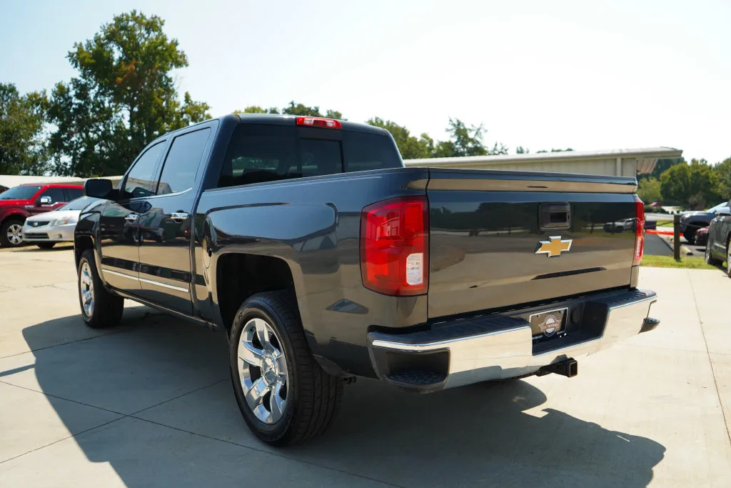 Chevrolet Silverado photo 4
