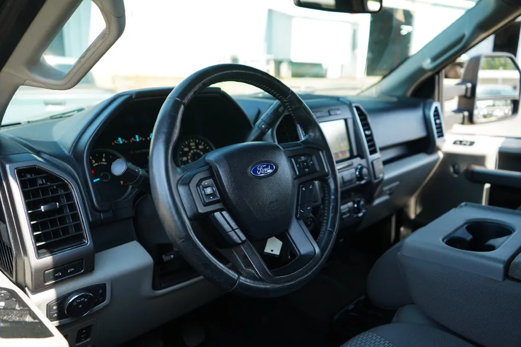 Ford F-150 photo 6